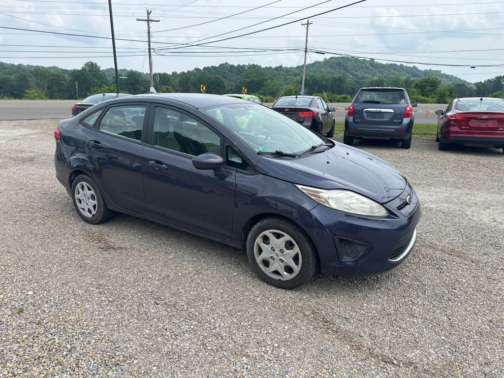 2013 Ford Fiesta Image 3