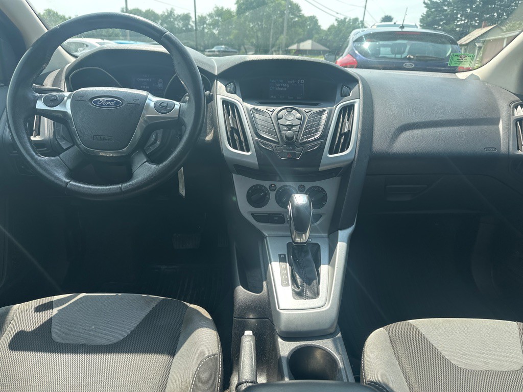 2012 Ford Focus Image 10