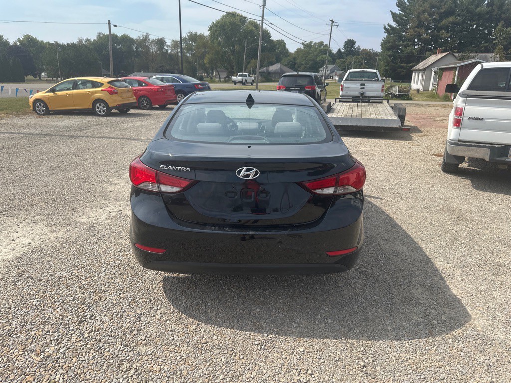 2016 Hyundai Elantra Image 5