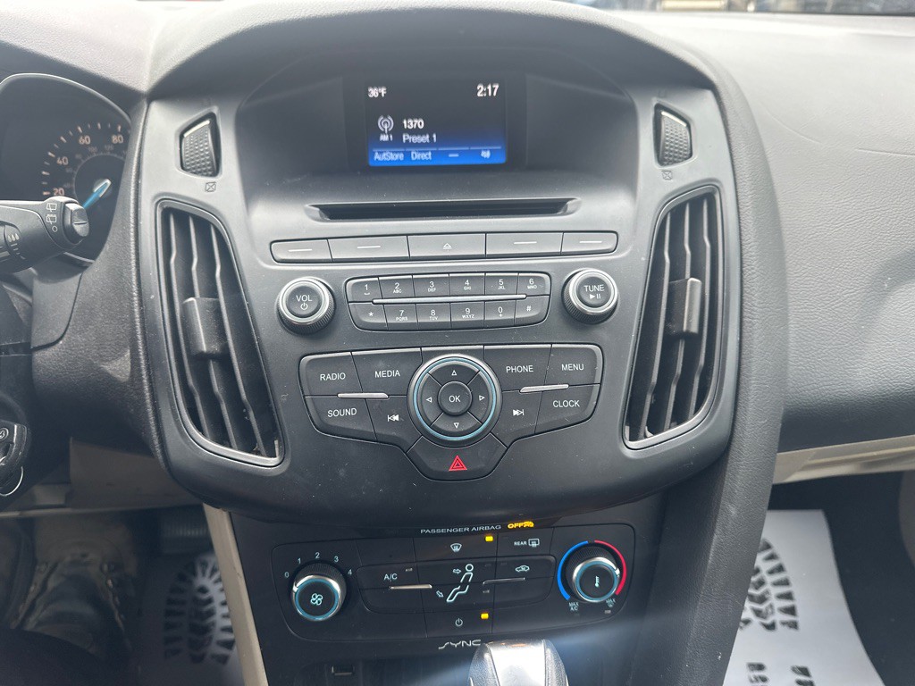 2015 Ford Focus Image 9