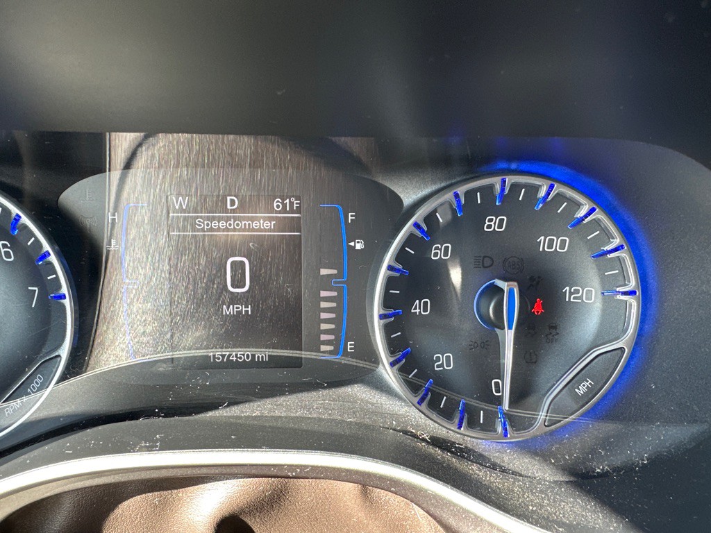 2017 Chrysler Pacifica Image 12