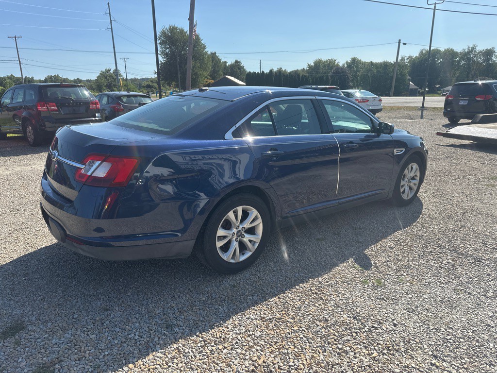 2012 Ford Taurus Image 4