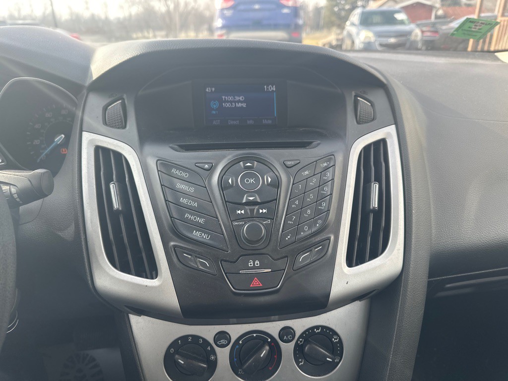 2014 Ford Focus Image 9