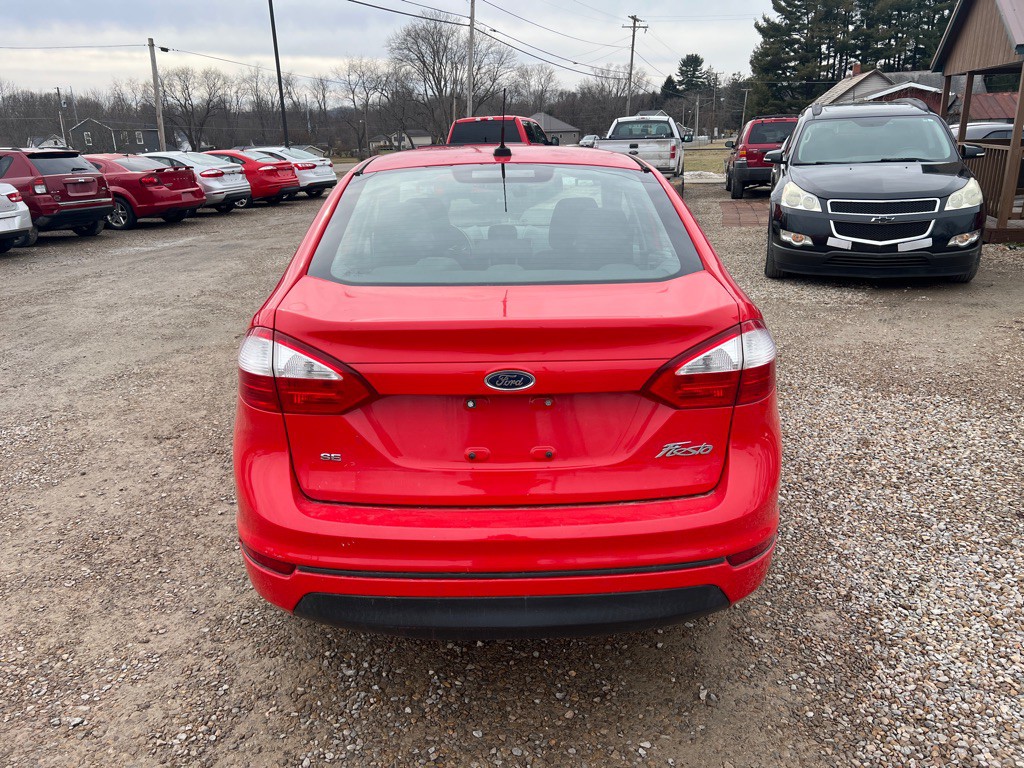 2014 Ford Fiesta Image 5