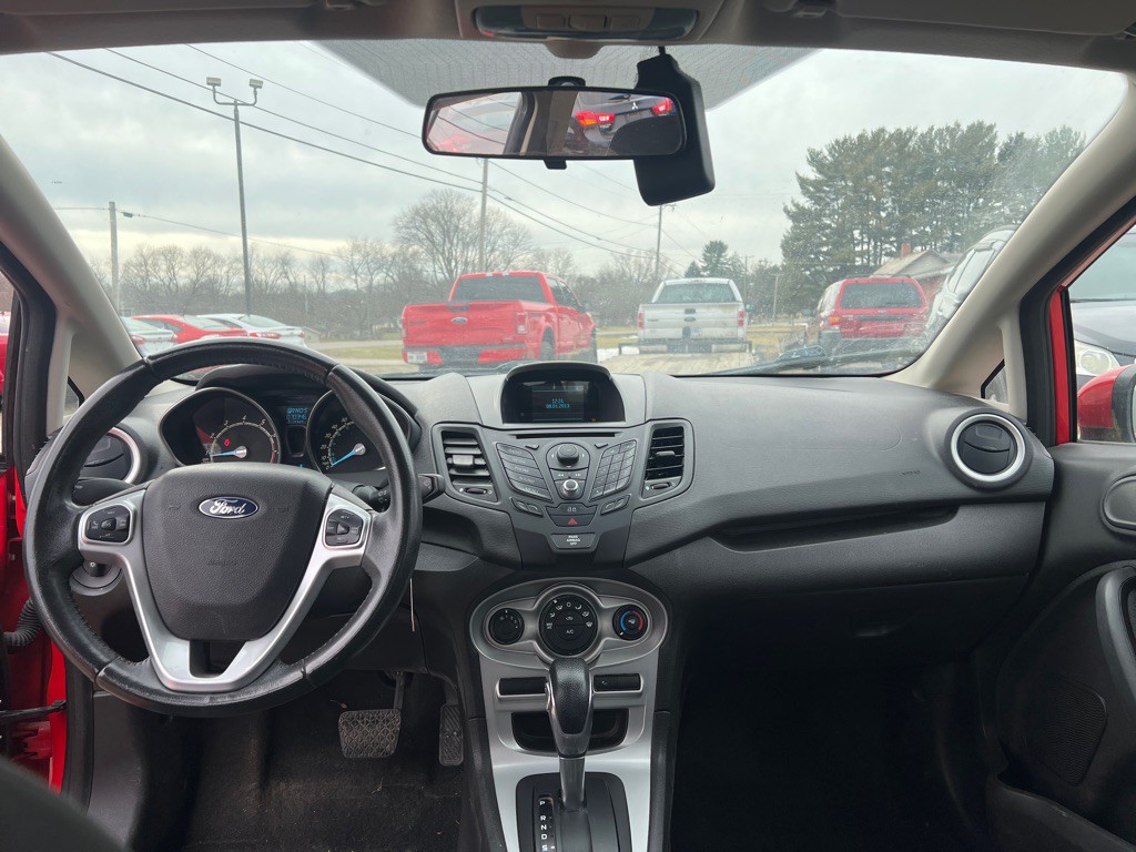 2014 Ford Fiesta Image 8