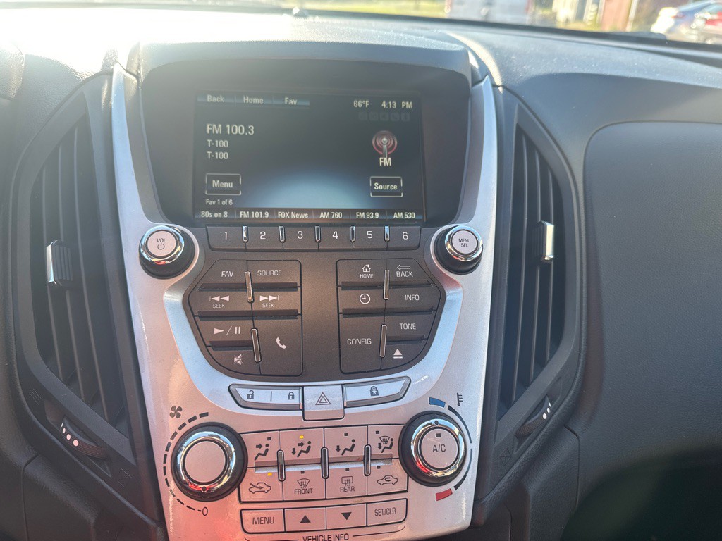 2015 Chevrolet Equinox Image 10