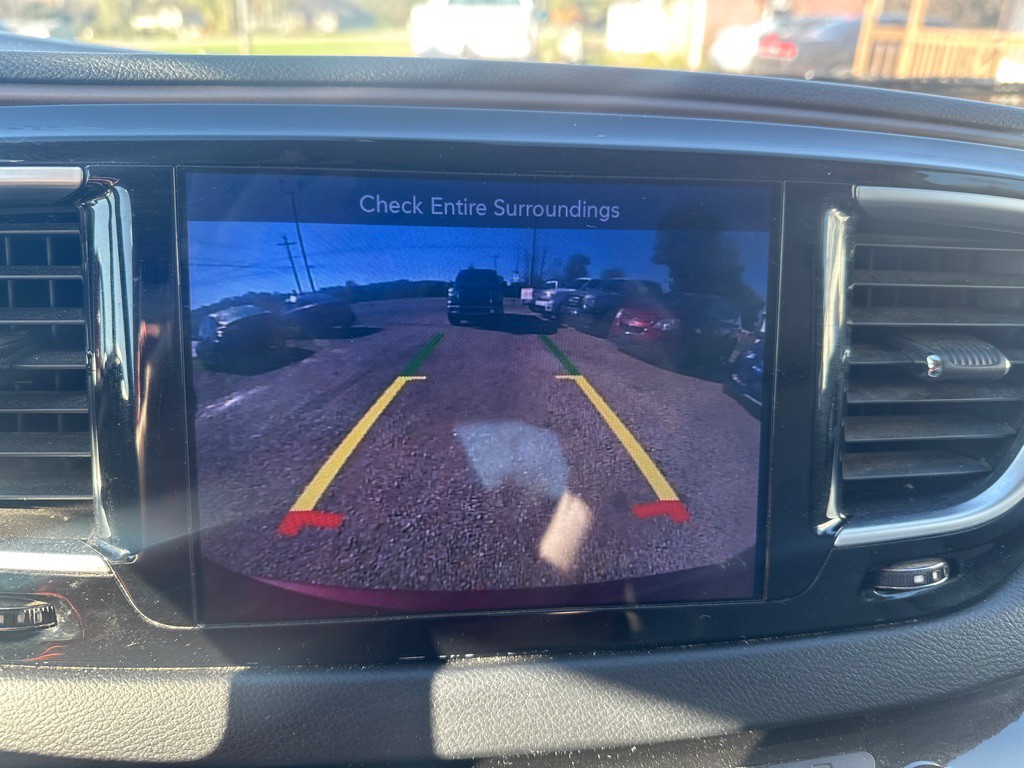 2017 Chrysler Pacifica Image 12