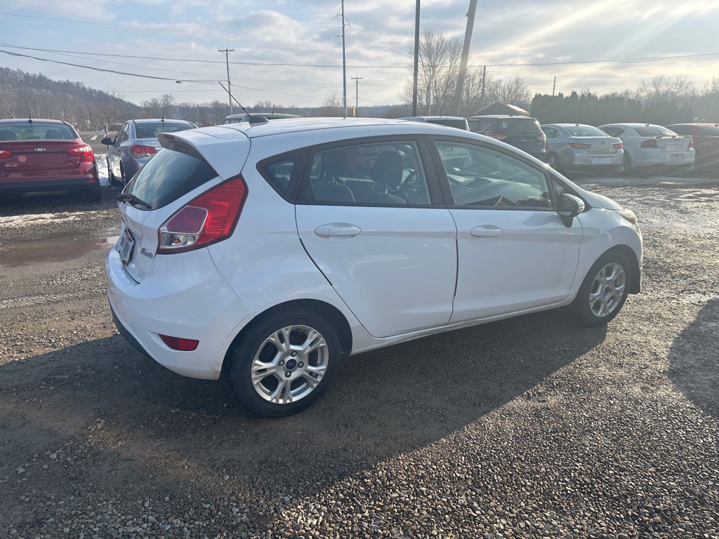 2016 Ford Fiesta Image 4