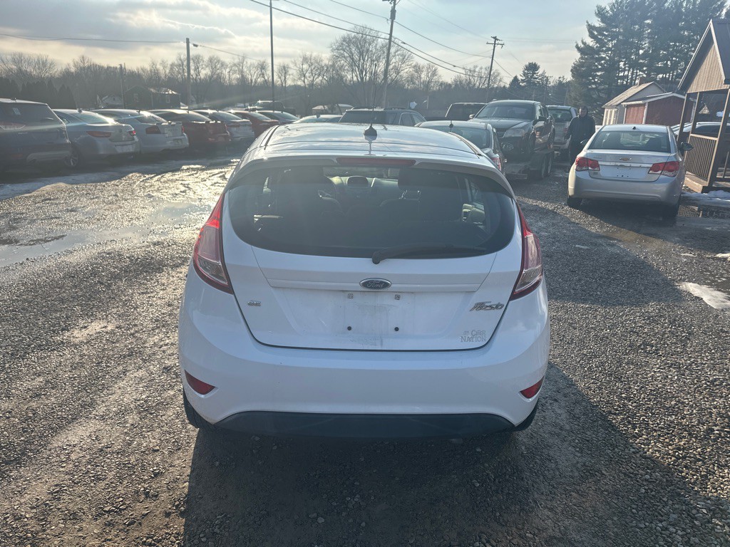 2016 Ford Fiesta Image 5