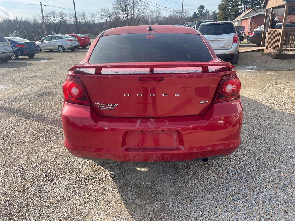 2012 Dodge Avenger Image 5