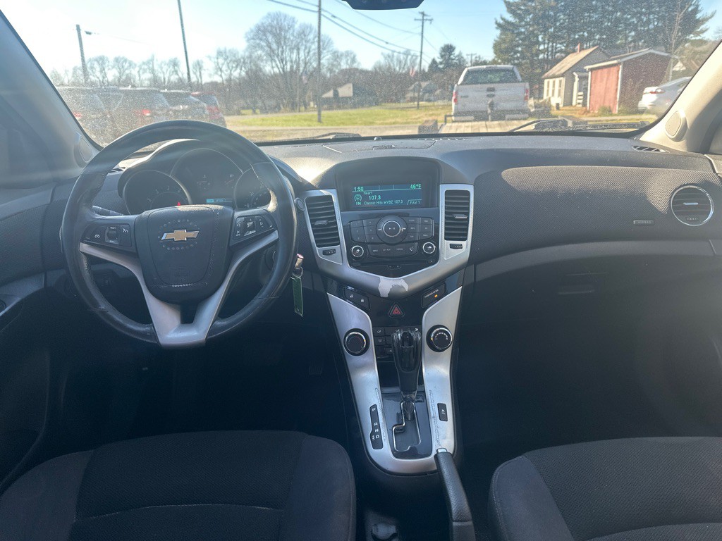 2014 Chevrolet Cruze Image 8