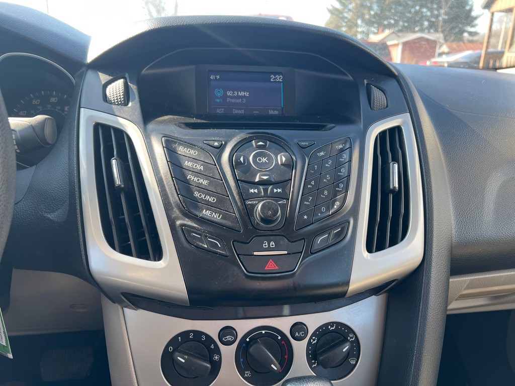 2014 Ford Focus Image 10