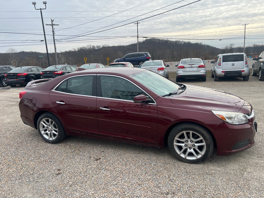 2015 Chevrolet Malibu Image 3