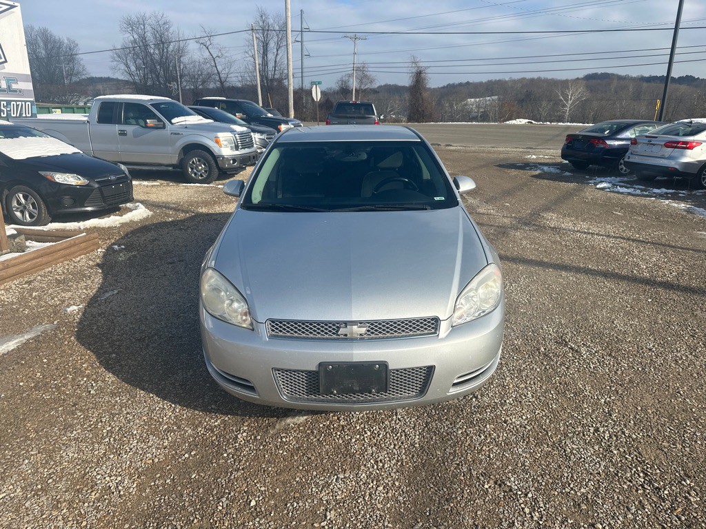 2013 Chevrolet Impala Image 2