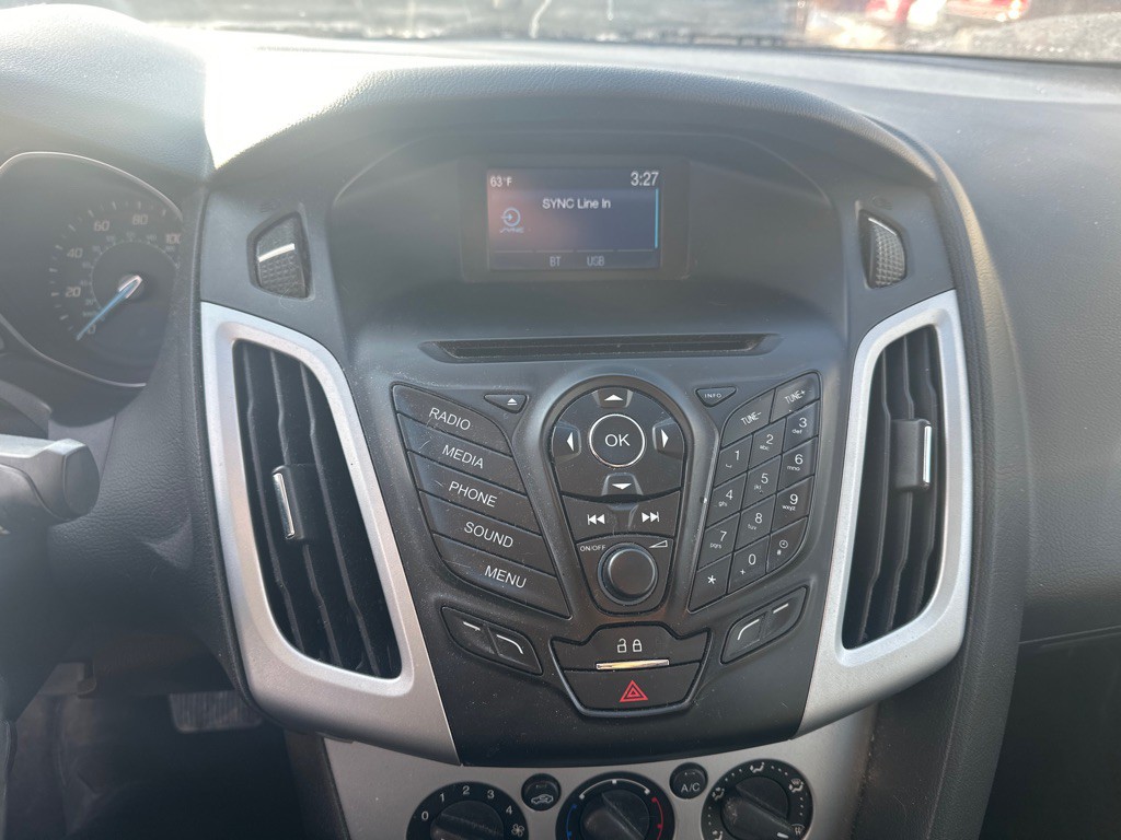 2014 Ford Focus Image 9