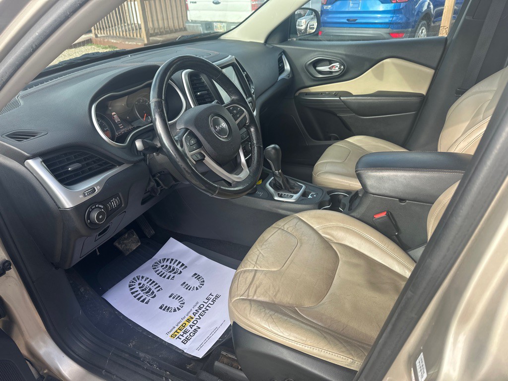 2015 Jeep Cherokee Image 8