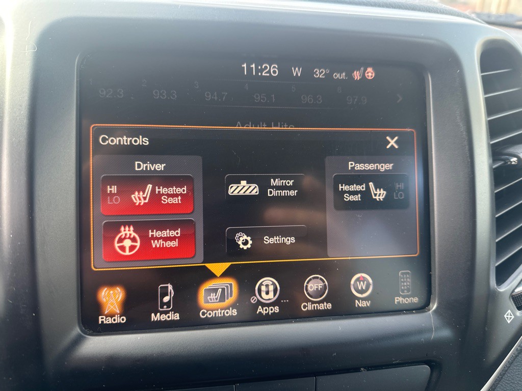 2015 Jeep Cherokee Image 13