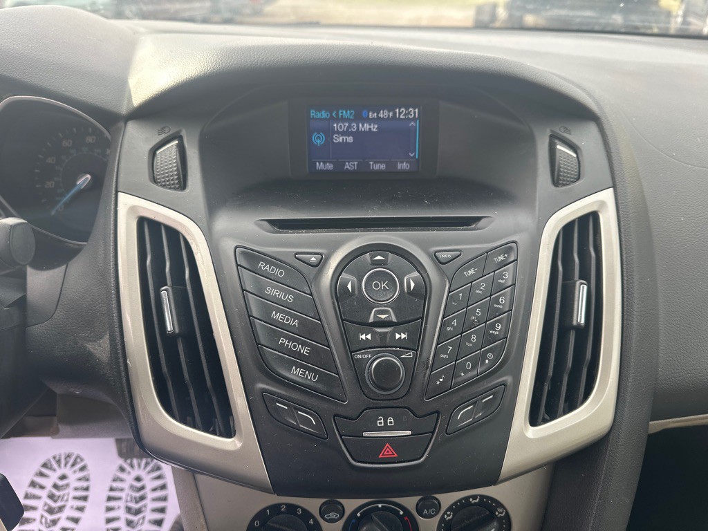 2014 Ford Focus Image 11