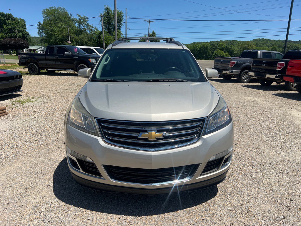 2015 Chevrolet Traverse Image 2