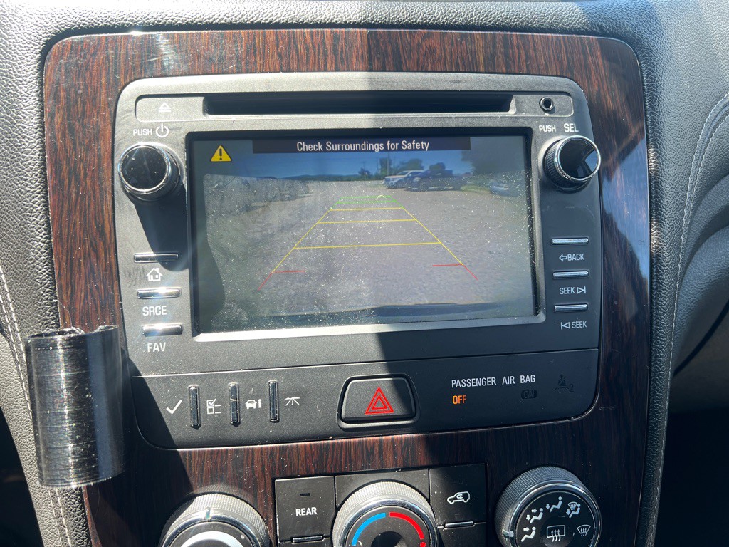 2015 Chevrolet Traverse Image 12