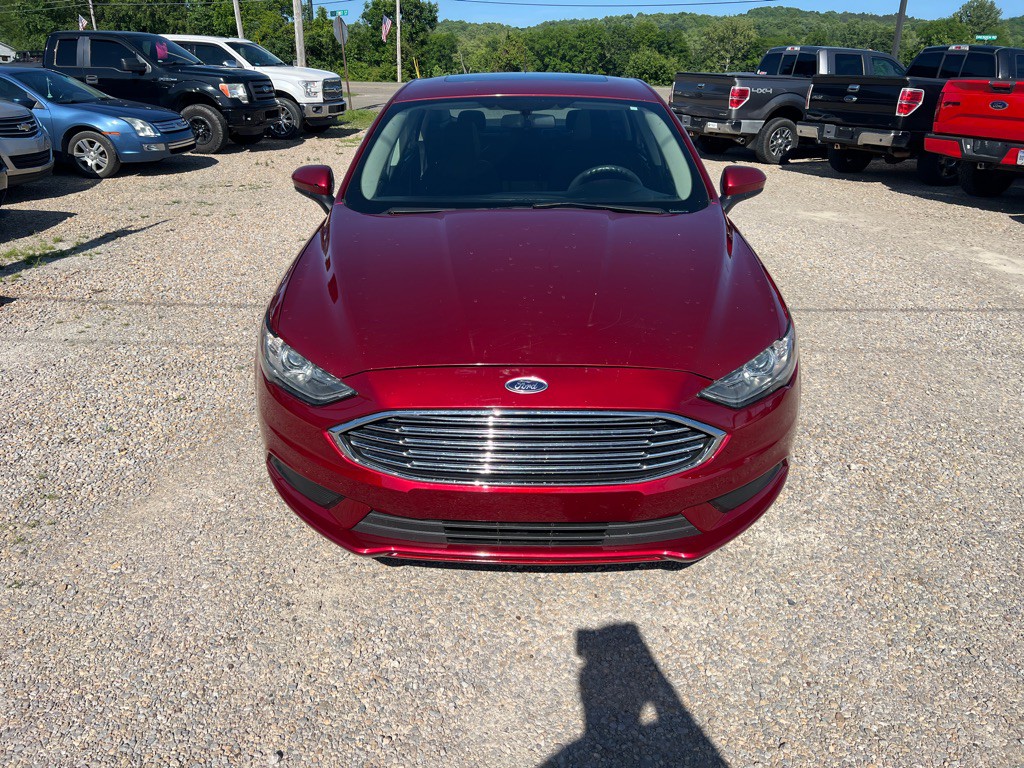 2017 Ford Fusion Image 2
