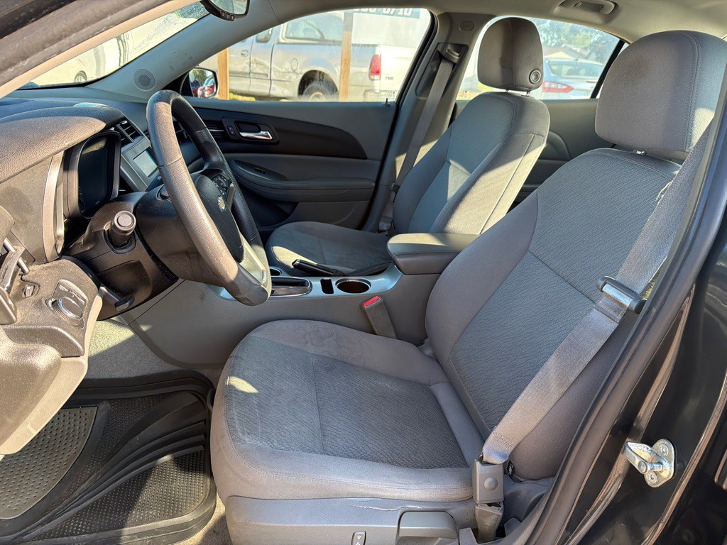 2014 Chevrolet Malibu Image 7