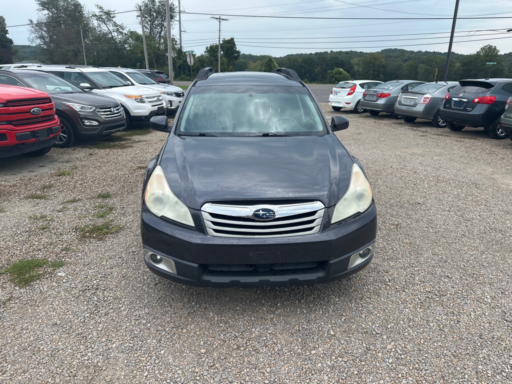 2011 Subaru Outback Image 2