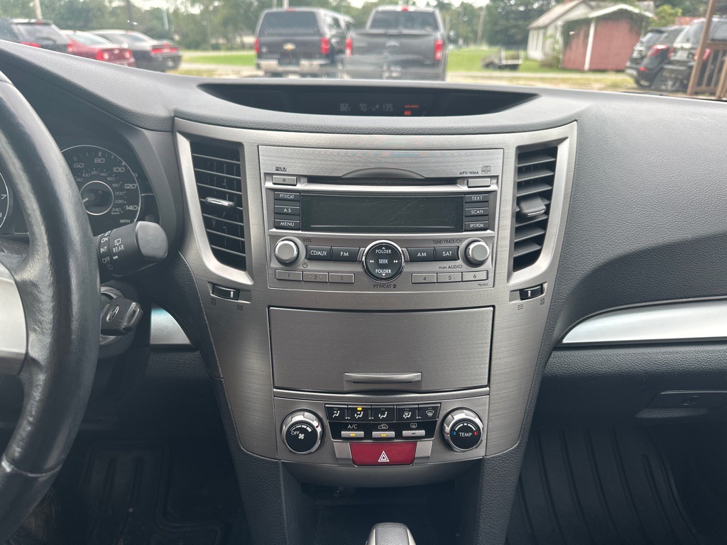2011 Subaru Outback Image 9