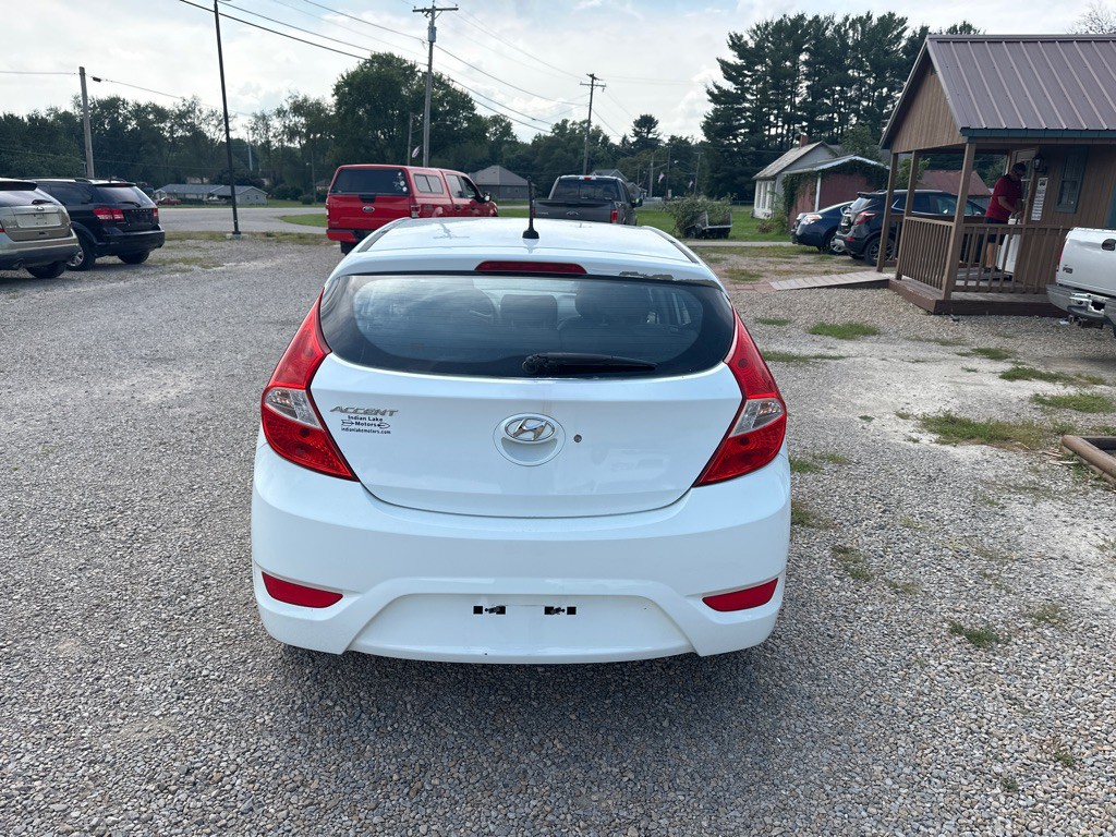 2014 Hyundai Accent Image 5