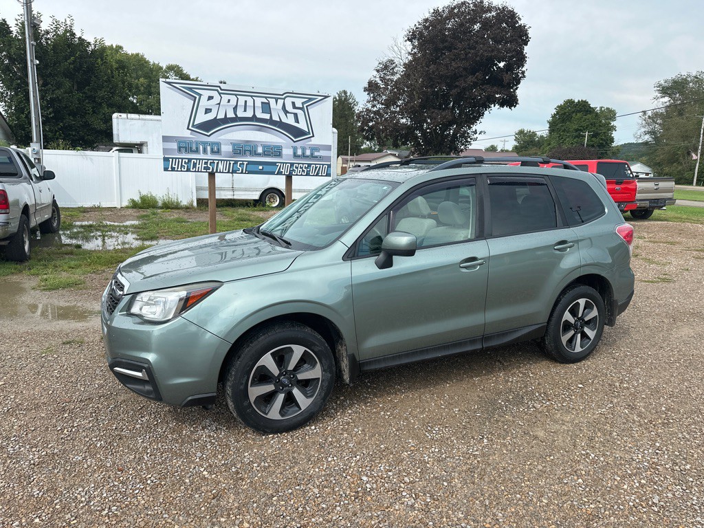 2017 Subaru Forester Image 1