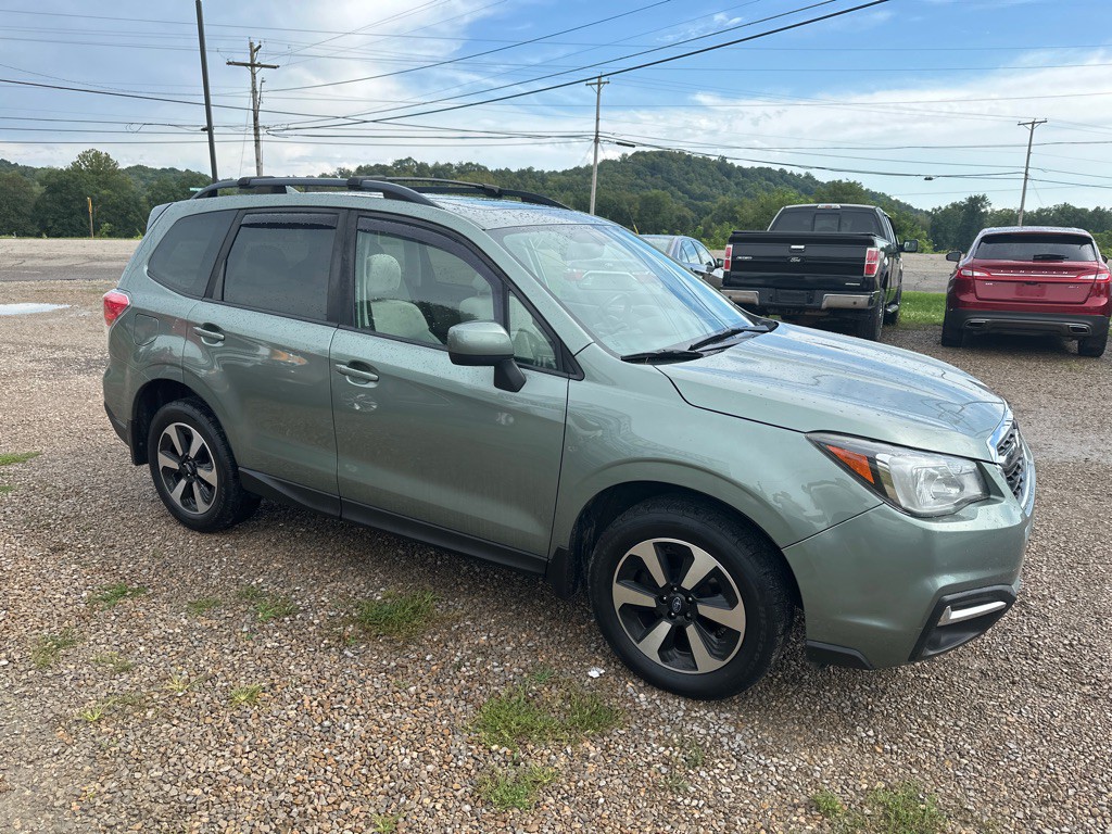 2017 Subaru Forester Image 3