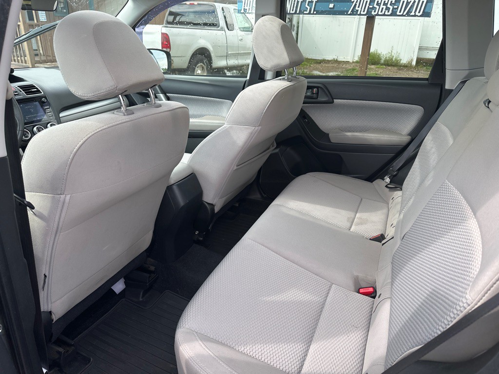 2017 Subaru Forester Image 9