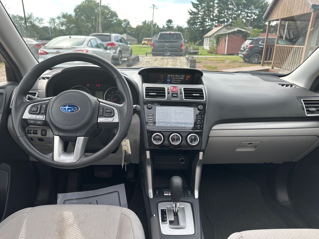2017 Subaru Forester Image 10