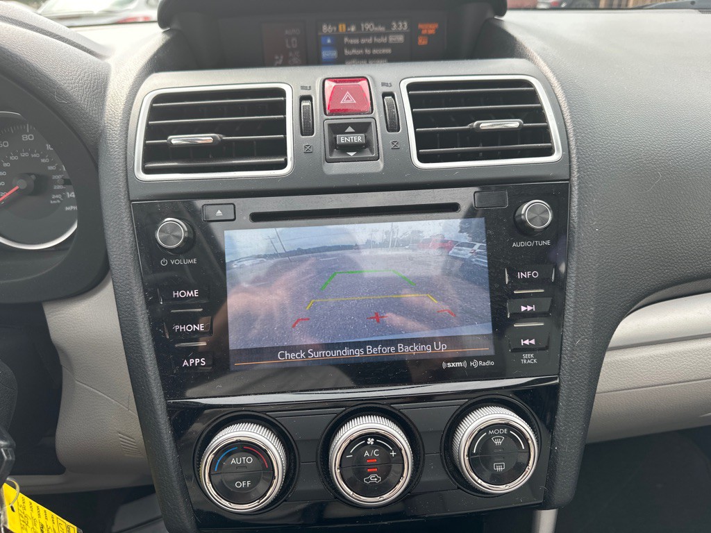2017 Subaru Forester Image 12