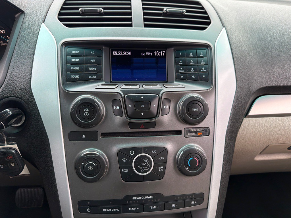2014 Ford Explorer Image 12