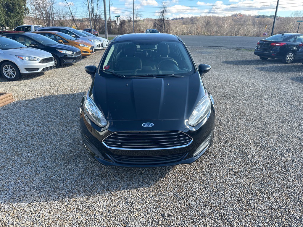 2016 Ford Fiesta Image 2