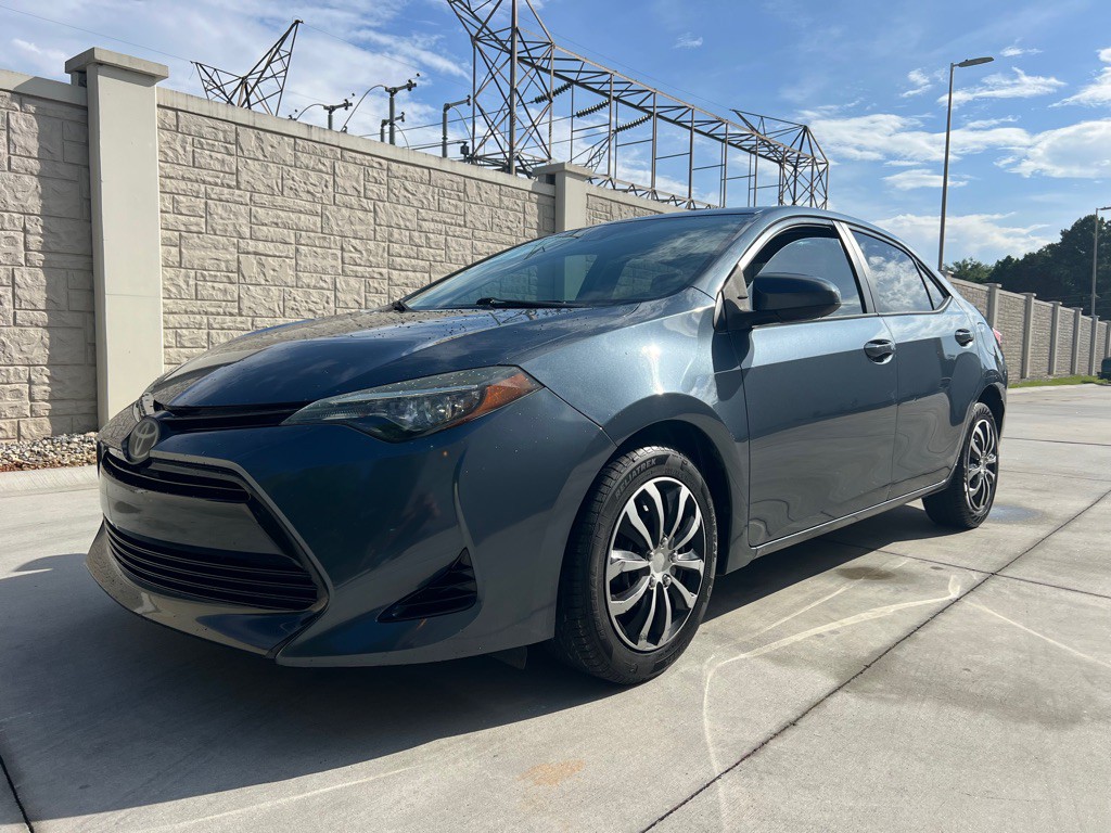2018 Toyota Corolla Image 1