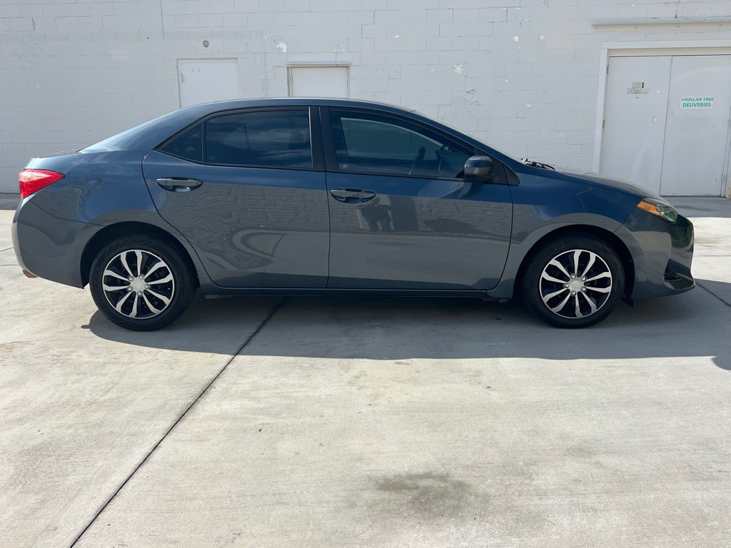 2018 Toyota Corolla Image 14