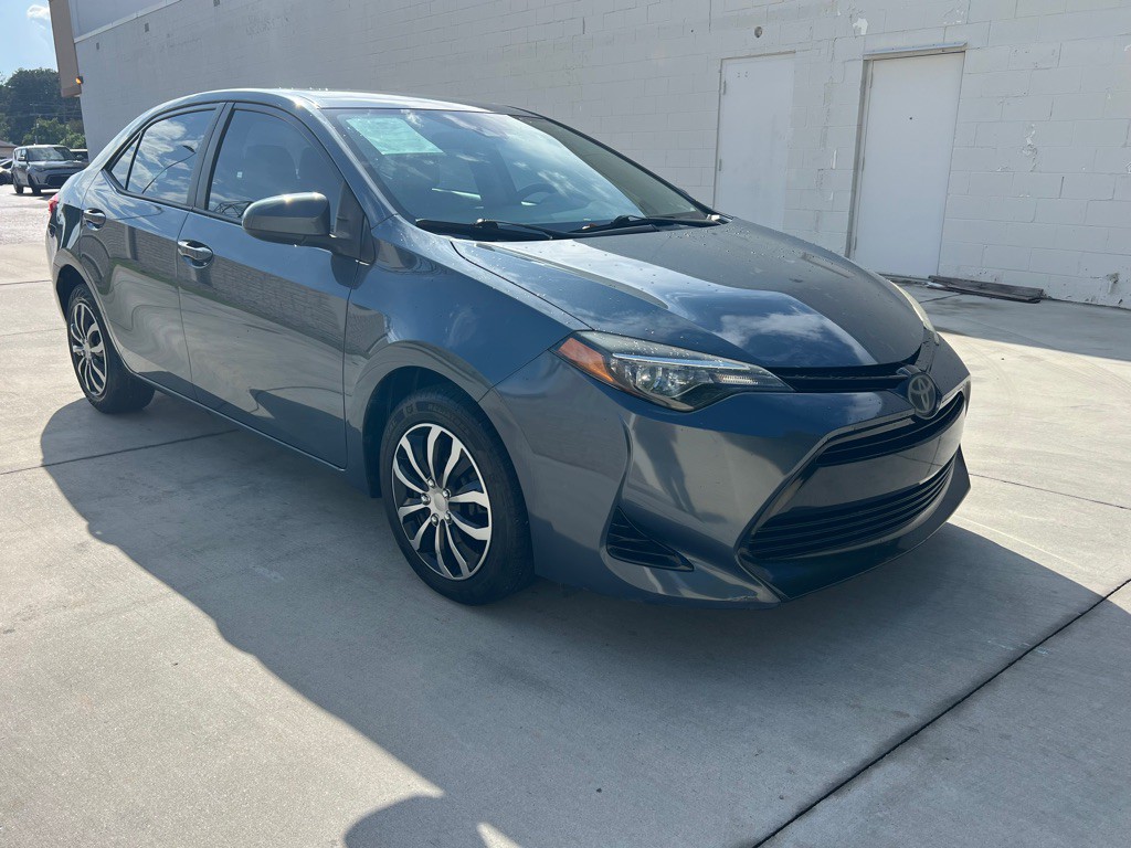 2018 Toyota Corolla Image 16