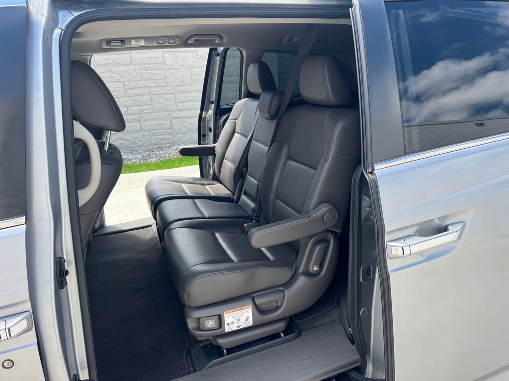 2017 Honda Odyssey Image 6