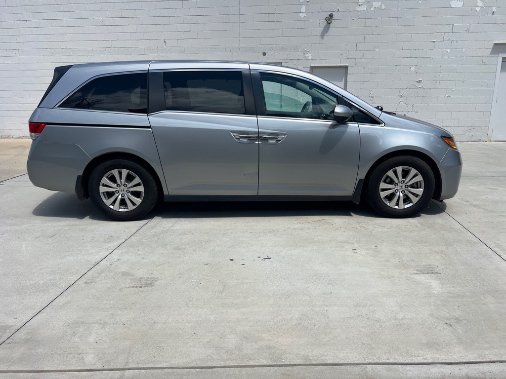 2017 Honda Odyssey Image 16