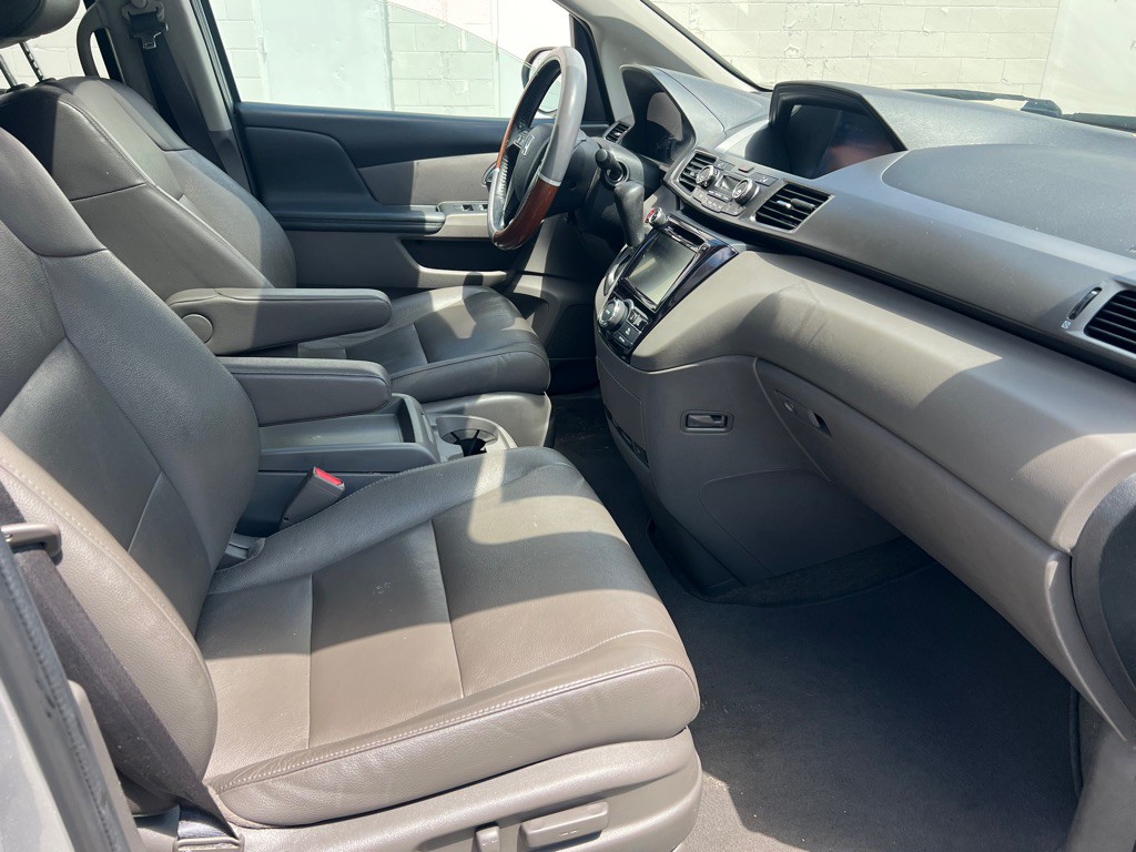 2017 Honda Odyssey Image 17