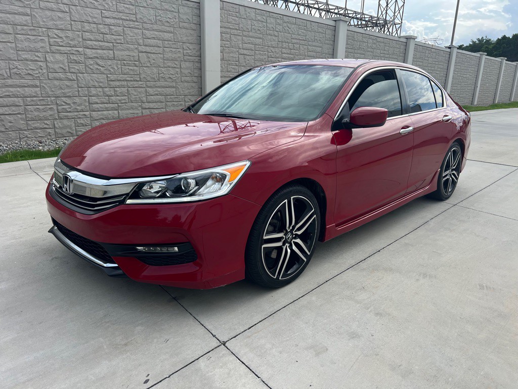 2017 Honda Accord Image 2