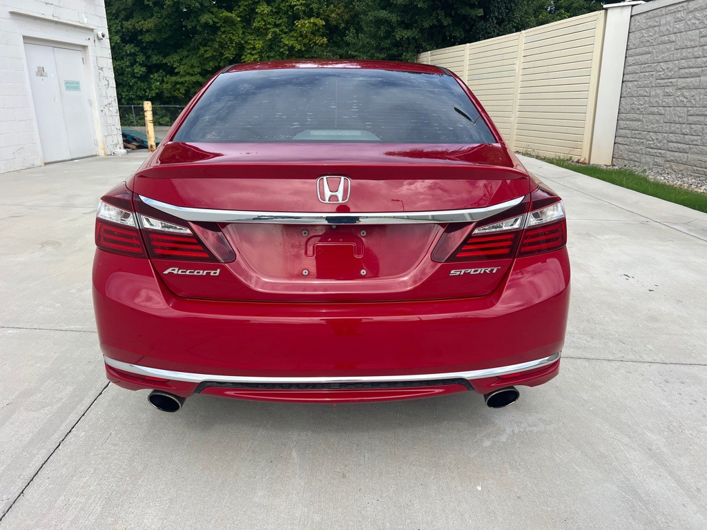 2017 Honda Accord Image 10