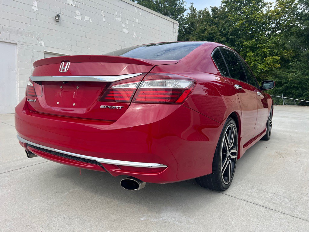 2017 Honda Accord Image 14