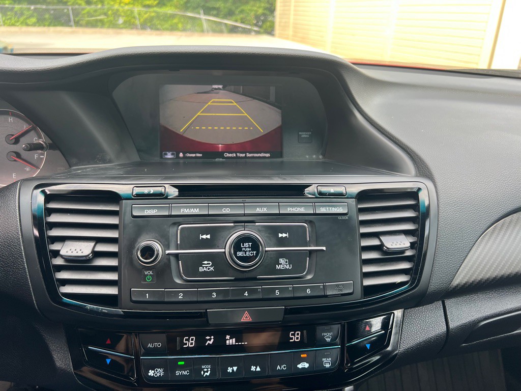 2017 Honda Accord Image 21