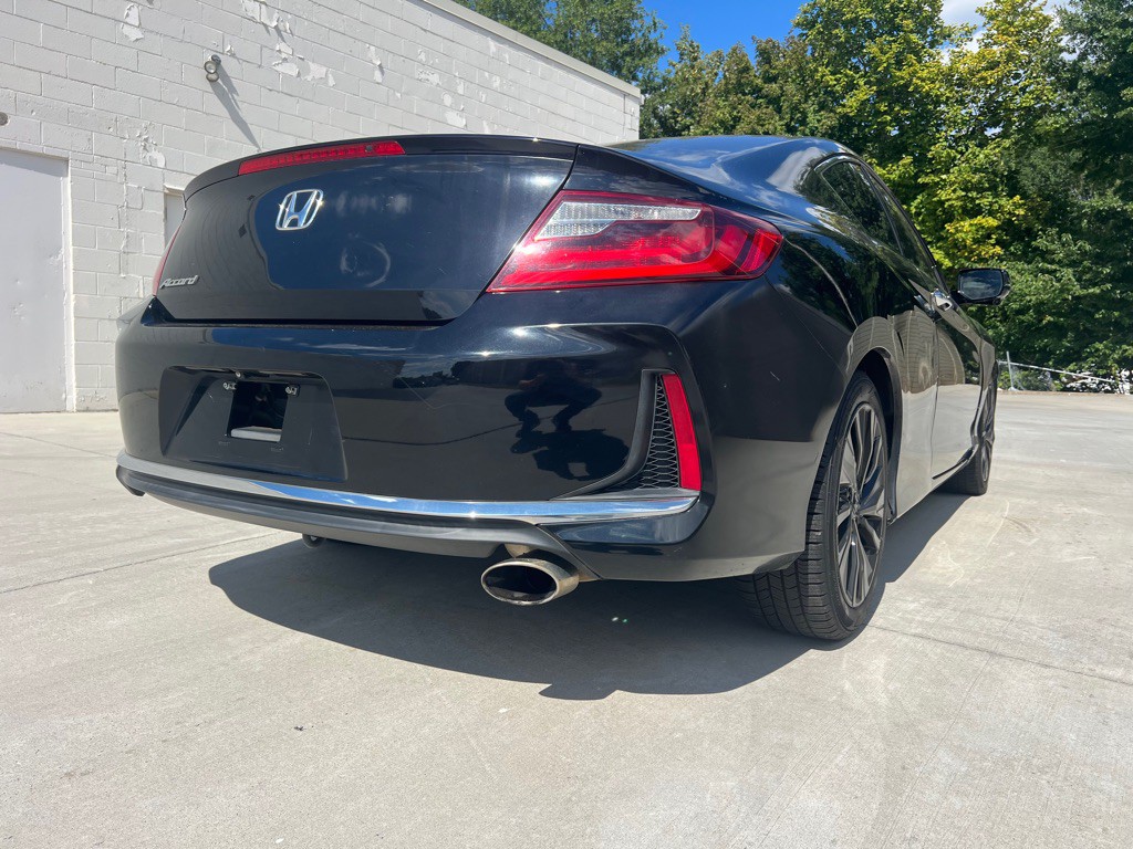 2017 Honda Accord Image 4