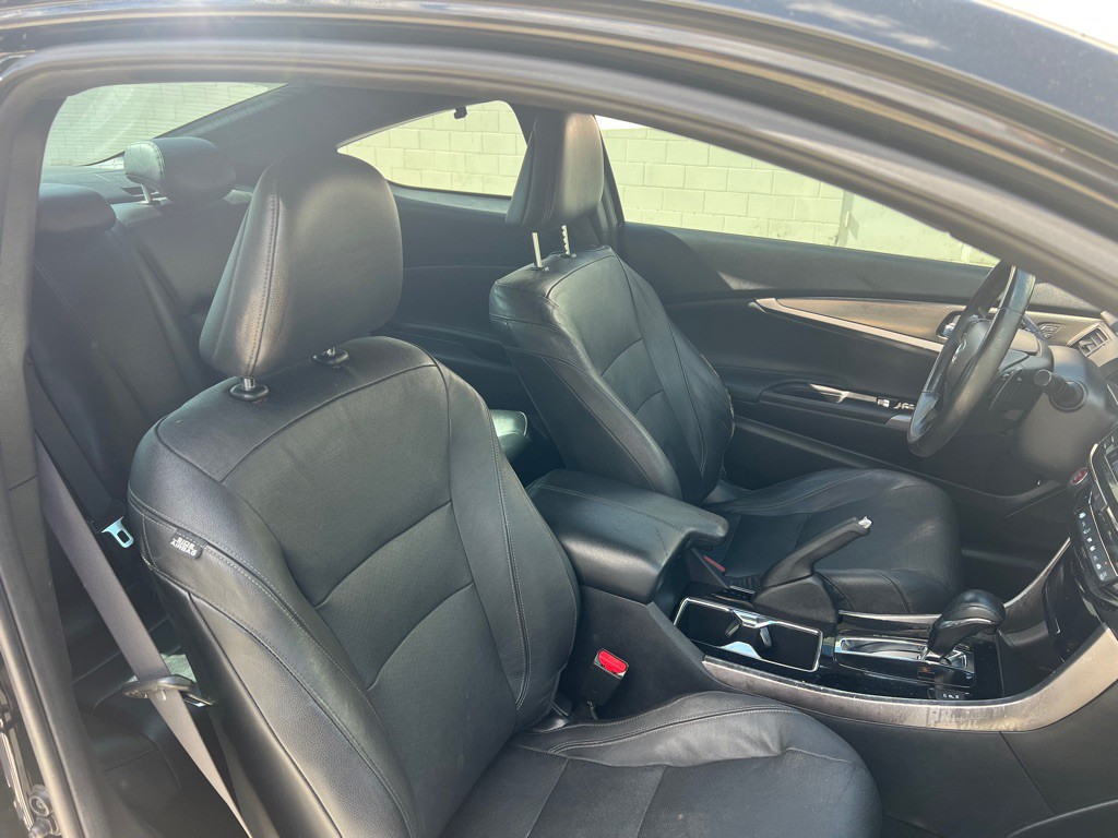 2017 Honda Accord Image 6