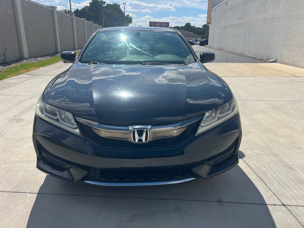 2017 Honda Accord Image 11