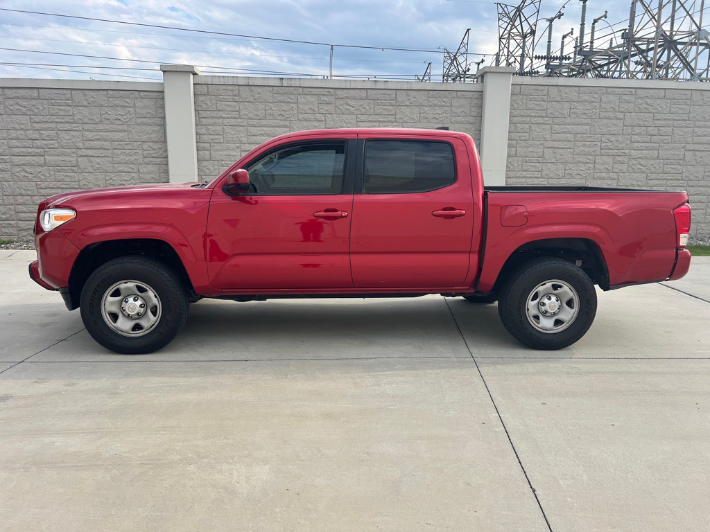 2021 Toyota Tacoma Image 2